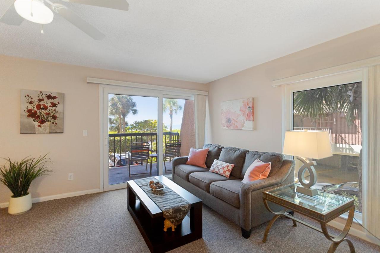 Gulf Gate Resort By Travel Resort Services St. Pete Beach Esterno foto