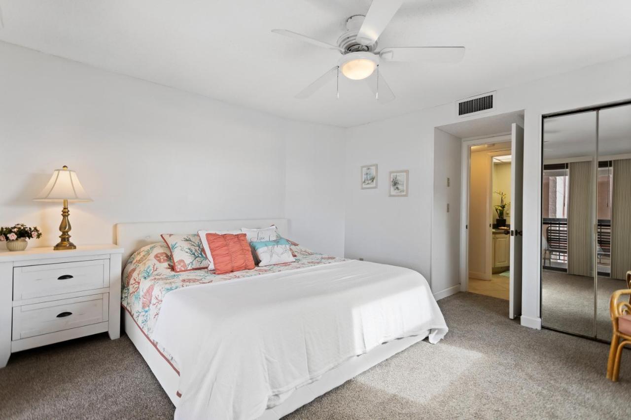 Gulf Gate Resort By Travel Resort Services St. Pete Beach Esterno foto
