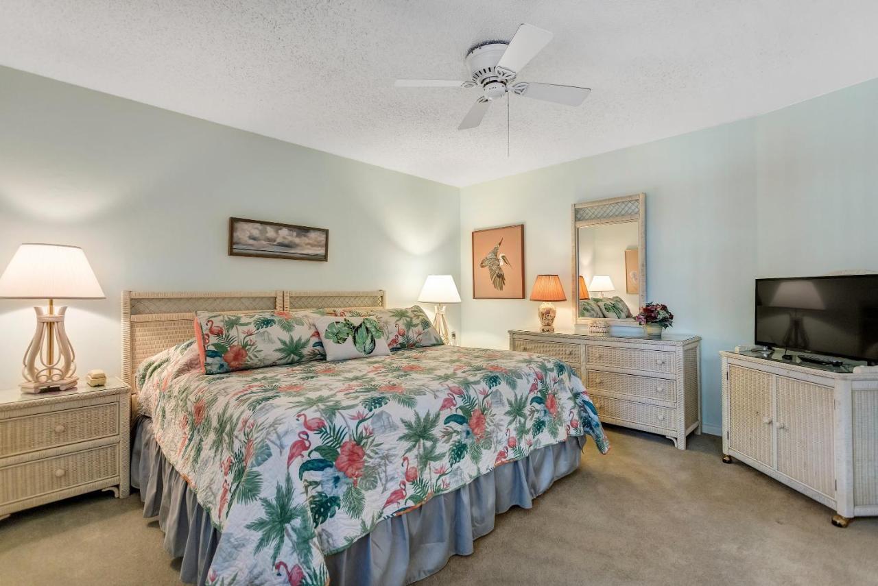 Gulf Gate Resort By Travel Resort Services St. Pete Beach Esterno foto